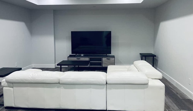 Beautiful 3 bedroom villa close to lake. in Lake Country