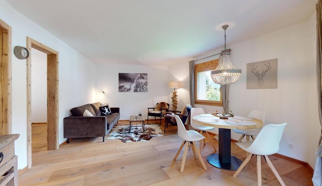Beautiful, stylishly furnished 2-room flat on the 1st floor, in a quiet and cent in Sils/Segl Maria