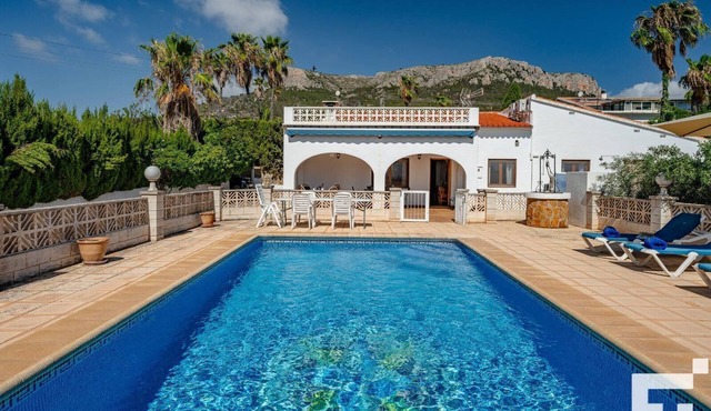 Benicolada - Grupo Turis - Calpe, Costa Blanca in Calpe