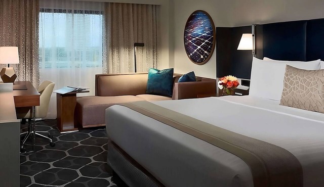 Best Value, Quality Stay! With Swimming Pool, Pets Allowed, Close to Bayou Bend in Houston