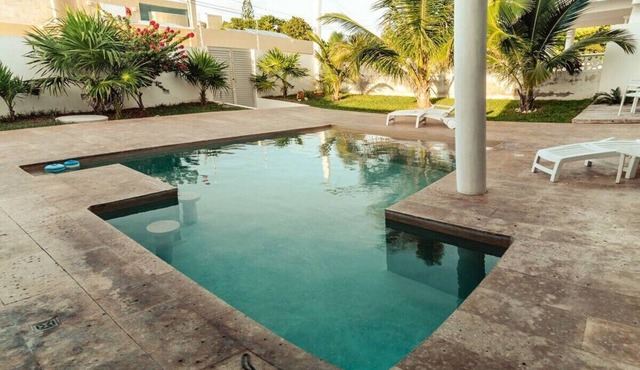 Breathtaking loft-style 3BR beach Villa, feel the in Chelem