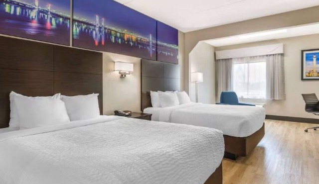 Bright and Comfortable Hotel Stay Near Louisville’s Best Entertainment Spots in Jefferson County