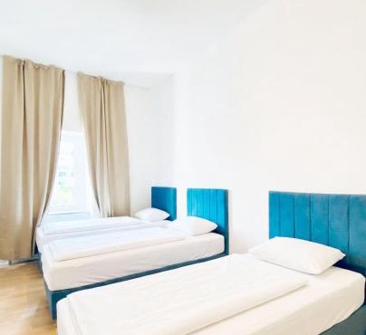 Budget-friendly 4BR Apartment Perfect for Groups in Vienna