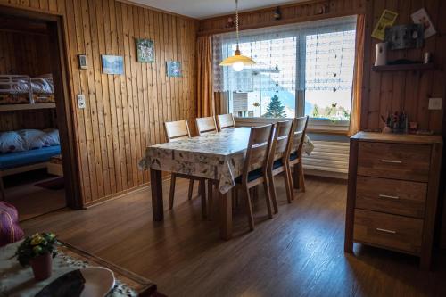 Chalet Sunnuterrasse in Rosswald