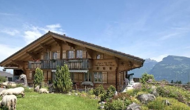 Charmante Ferienwohnung Murmeli by Interhome in Aeschi bei Spiez