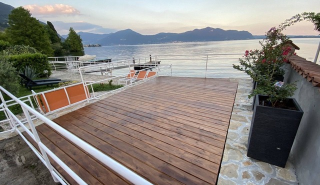 Charming apartment in villa on the lake in Predore