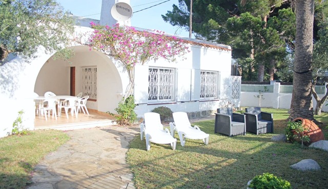 Charming seafront villa in Cambrils
