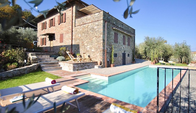 Chianti Tuscany: a villa with a view in Lucolena