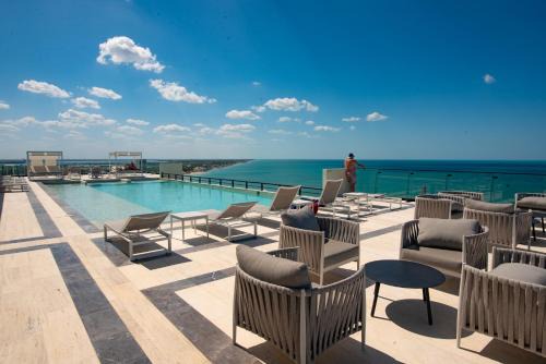 Chillout 3BR villa private beach Yucalpeten Marina in Progreso