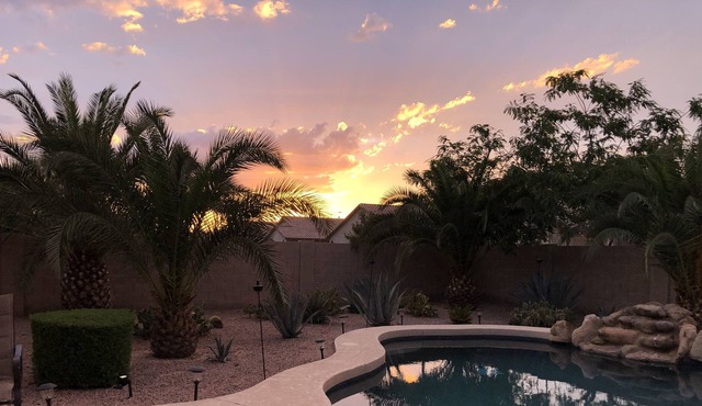 DESERT OASIS;Private Heated Pool, by Recreation Centre,Golf,Casino,Entertainment in Maricopa
