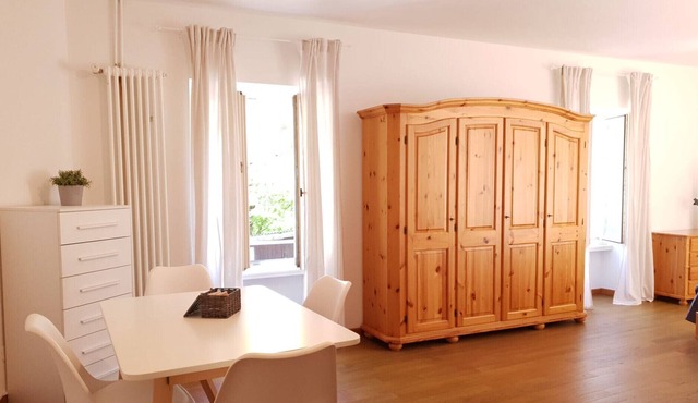 Double room with dining area in Val Colla (NATURE VILLAGE 24) in Lugano