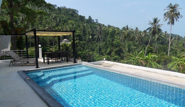 Dream house in a coconut grove facing the sea (LIPANOÏ) in ban taling ngam