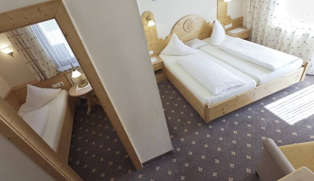 Dreibettzimmer Rifflsee - Hotel Garni Rifflsee in Plangeroß