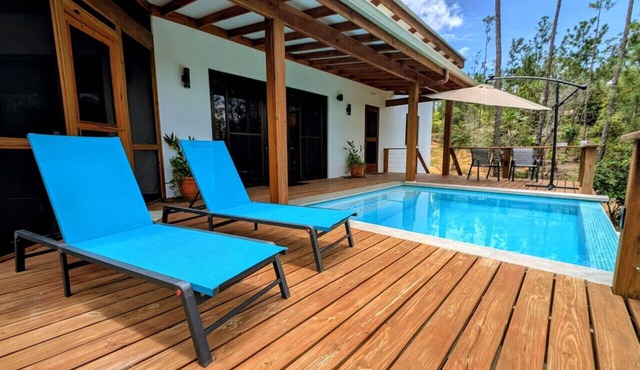 Elevated Off Grid Villa Private Pool waterfall in Privassion Creek