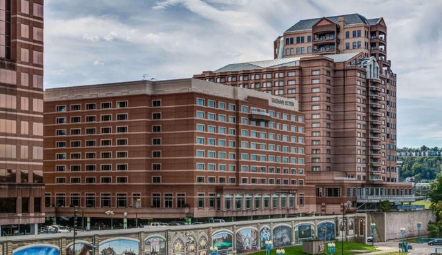 Embassy Suites Cincinnati - RiverCenter in Covington