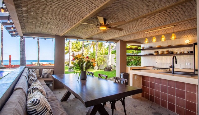 Entire Palmar · Stunning 4 BR Oceanfront Townhome, amazing views. in Sayulita
