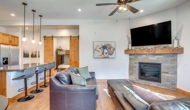 Fraser Adventure Base! Condo Near Hiking & River in Fraser