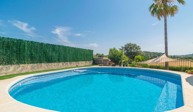 Holiday house with pool in the heart of Mallorca in Sant Joan
