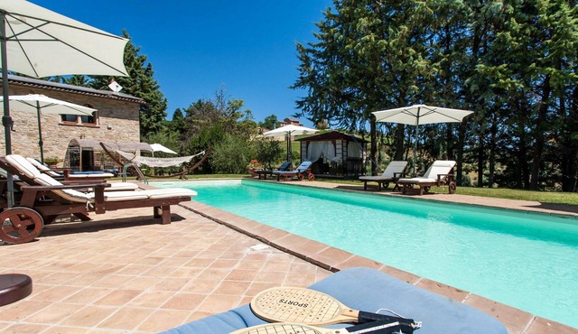Homerez - Big villa for 26 ppl. with swimming-pool at Loc. Ramazzano, Perugia in Perugia