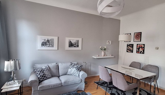 KURZZEITMIETE (short time rent) from 1 month for 1-2 PERS., BEST LOCATION, near center in Wien
