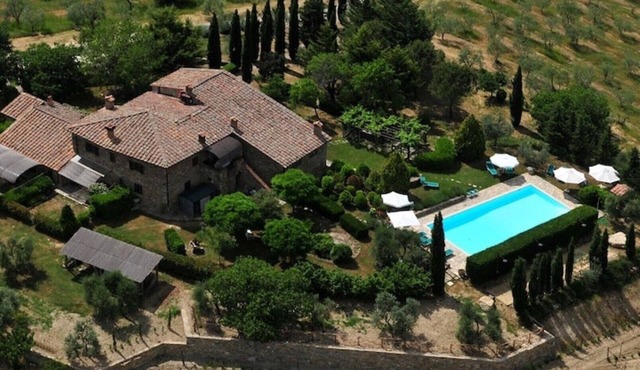 LAURO apartment kitchen, garden in Toscana