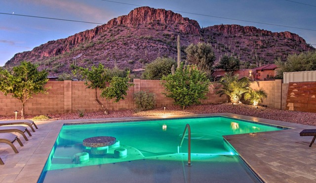 Luxe Phoenix Home: Desert Butte View & Pool in Phoenix