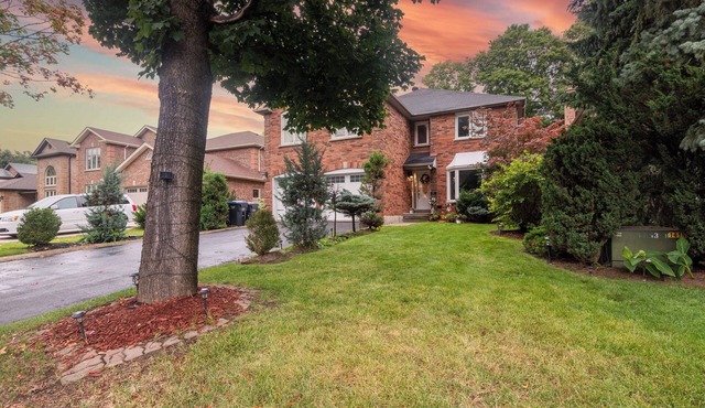 Luxurious Designer Villa in Toronto's Posh Locale" in Mississauga