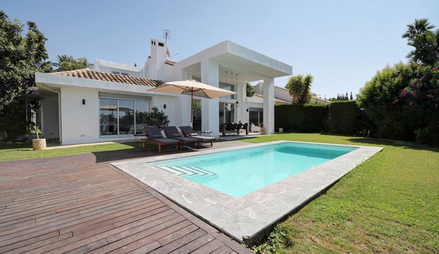 Luxury Villa Los Naranjos Golf Club | Puerto Banus in Marbella