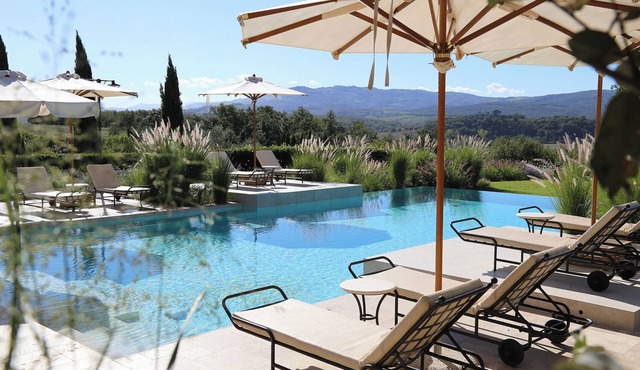 Luxury Villa + Winery + Pool in Tuscany in Bibbiano