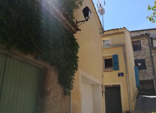 Maison au cœur d'un petit village provençal proche Vaison la Romaine in Saint-Romain-en-Viennois