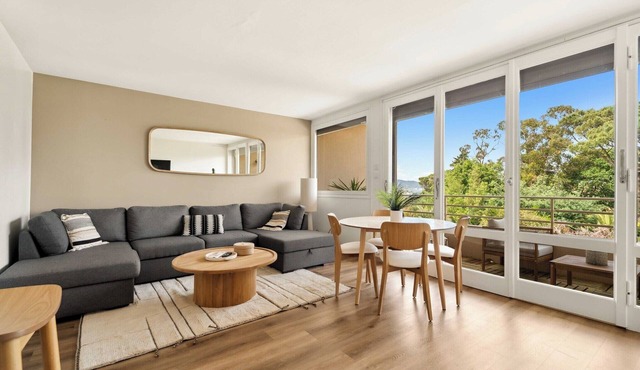 Modern apartment sea view -2BR-4P- Saint-Tropez in Saint-Tropez