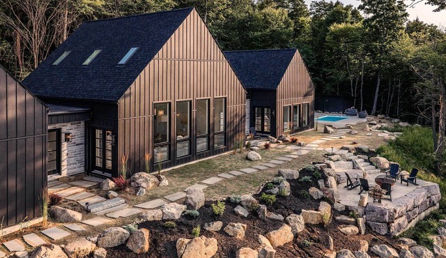Modern Icon: 5-Acre Forest Retreat, Pool & Spa in Laurentides
