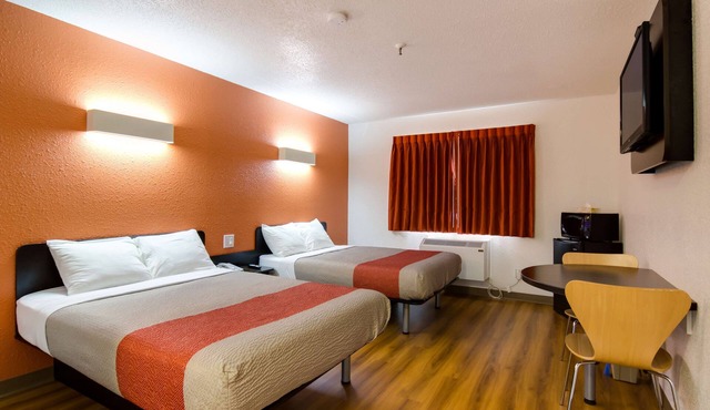 Motel 6 Kerrobert, SK in Kerrobert