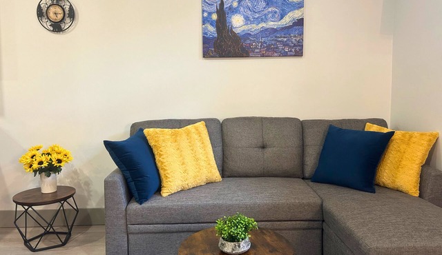 New modern 1 bedroom suite with kitchen and laundry in Jasper