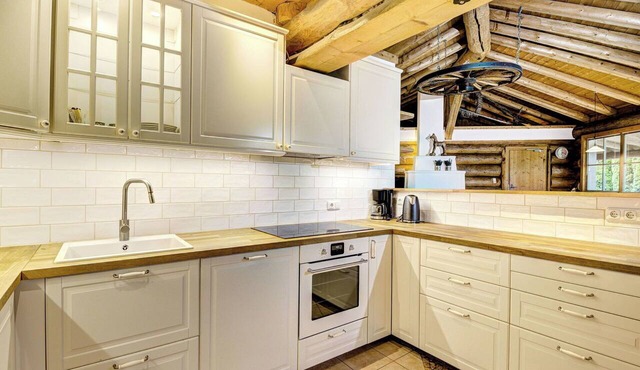 Nice apartment in villa for 7 people with TV, terrace and pets allowed in Kaprun