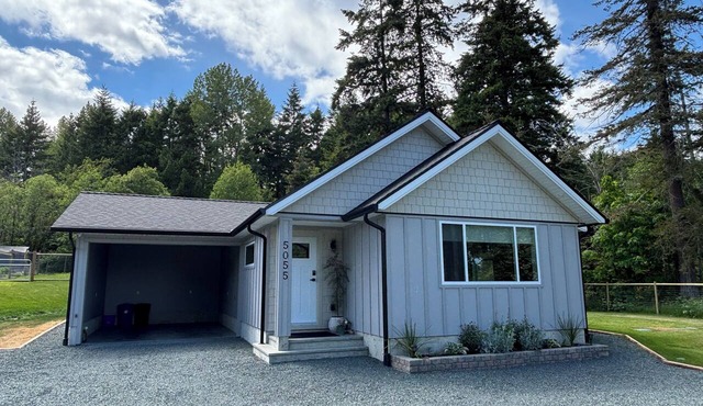 Ocean View-Hobby Farm/New Build in Union Bay
