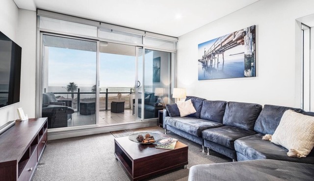 PENTHOUSE 406 THE FRONTAGE ALL LINEN INCLUDED in Victor Harbor