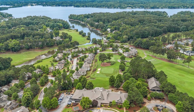 Pet-Friendly Reynolds Lake Oconee Retreat 3BR Cottage Near Golf & Lake in Greensboro