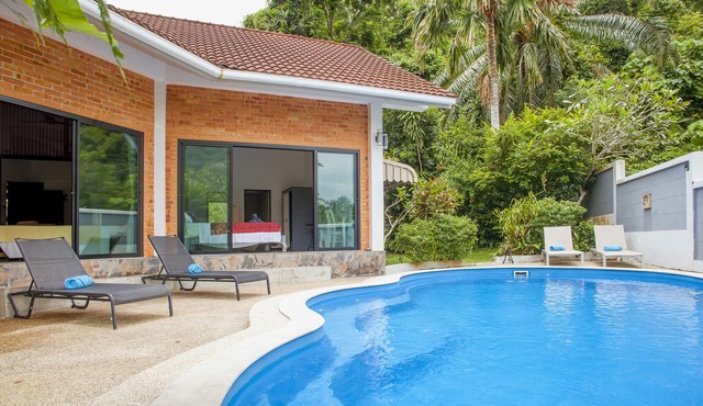 private pool villa up to 10 people 5 minutes from the beaches and Ao Nang in Krabi