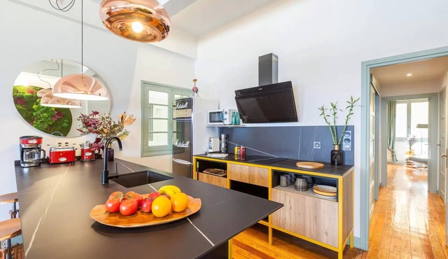 Radiant Sea View luxury apartment. Zurriola beach Waterfront. in Donostia