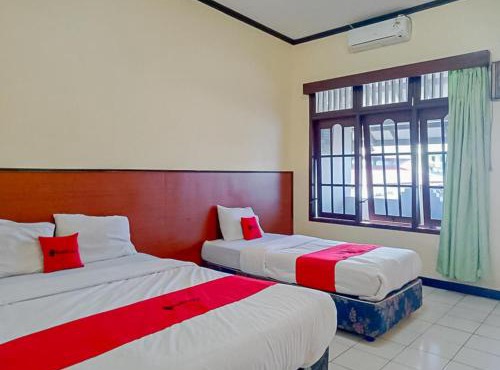 RedDoorz Syariah @ Hotel Sidomulyo Pacitan in Pacitan