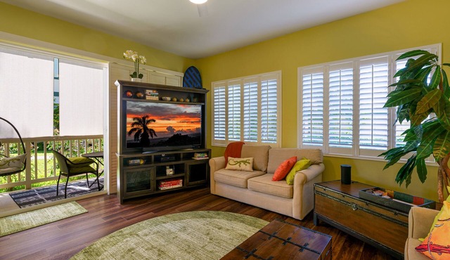 Regency 111 Defines Comfort & Spaciousness. Lovely Furniture & Furnishings in Koloa
