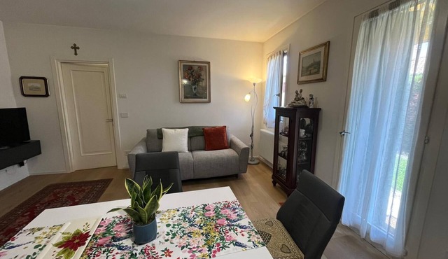 Relaxing Garden View Apartment near Prosecco Hills in San Vendemiano
