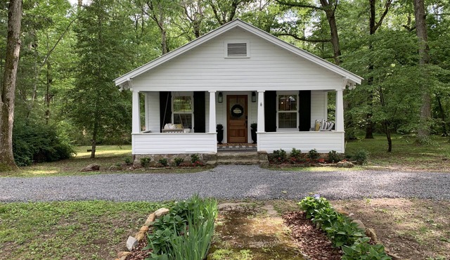 Renovated Cottage - Walk to Downtown Mentone in Mentone