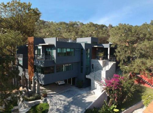 Residencia y piscina climatizada in La Venta del Astillero
