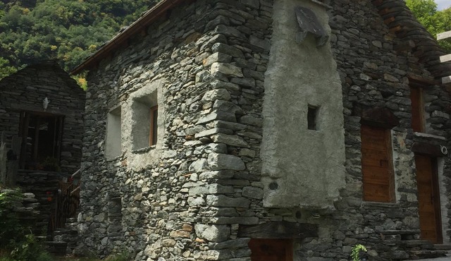Rustico Ca d'Damunt, Holiday cottage in Cevio