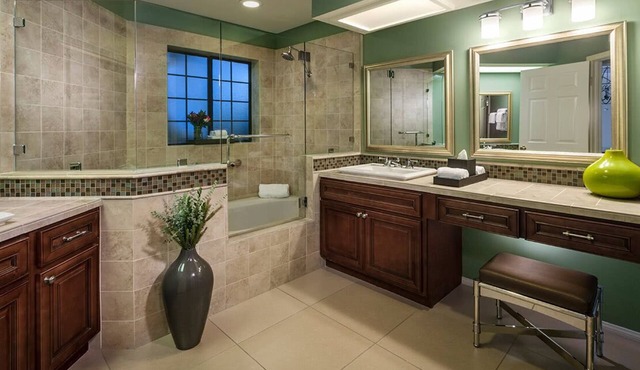 SAN DIEGO 2 BEDROOM 2 BATHROOM VILLA in Escondido