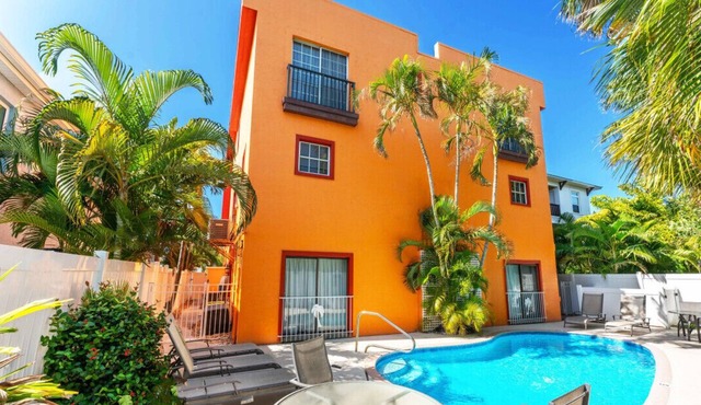 Siesta Key Village, Pool, Beach Access 4-min. Walk, 3bdr in Siesta Key