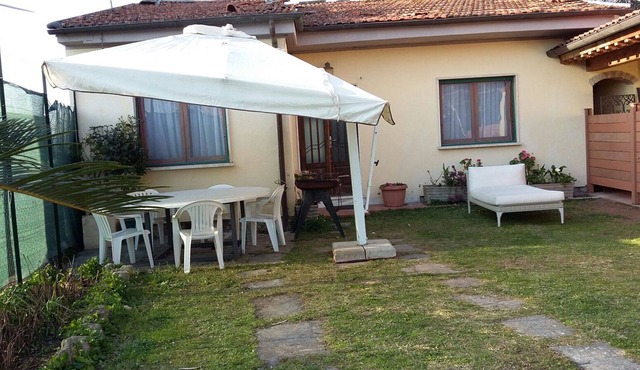 SINGLE HOUSE 1KM FROM FORTE DEI MARMI in SERAVEZZA