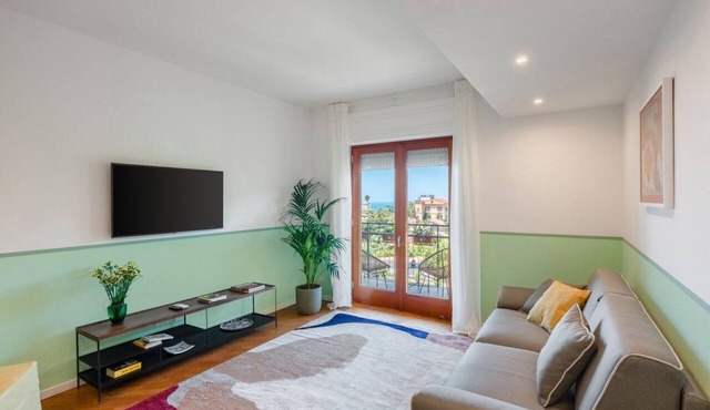 Sorrento Coast Retreat for Families – Terrace & View in Sant'Agnello